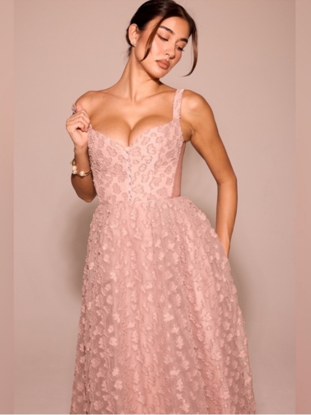 House of CB Lovely French Rose Jacquard Sweetheart Neckline Midi Dress Medium
